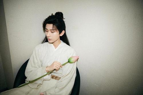 成毅恋情最新爆料图片高清,高清图片揭秘甜蜜瞬间  第3张